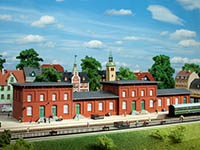 015-13329 - 1:120 Bahnhof Neustadt